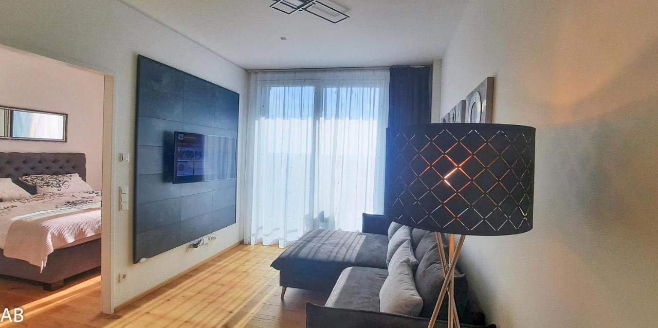 Superior Apartment & Rooftop Pool Bécs Kültér fotó